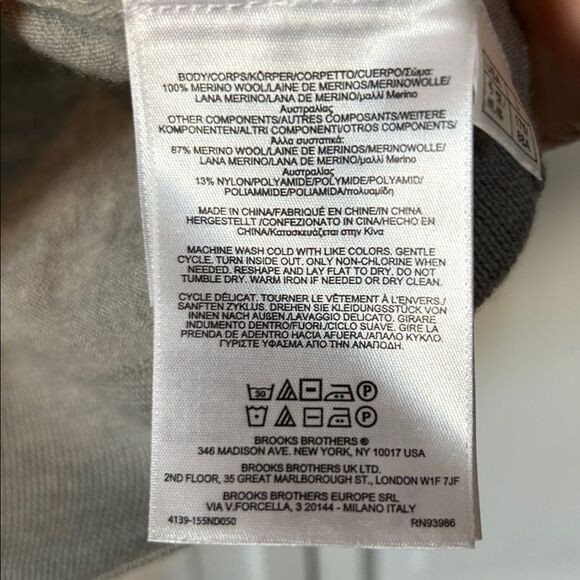 Brooks Brothers Light Gray Merino Sweater with Ruffle edging - Size L - Picture 5 of 7